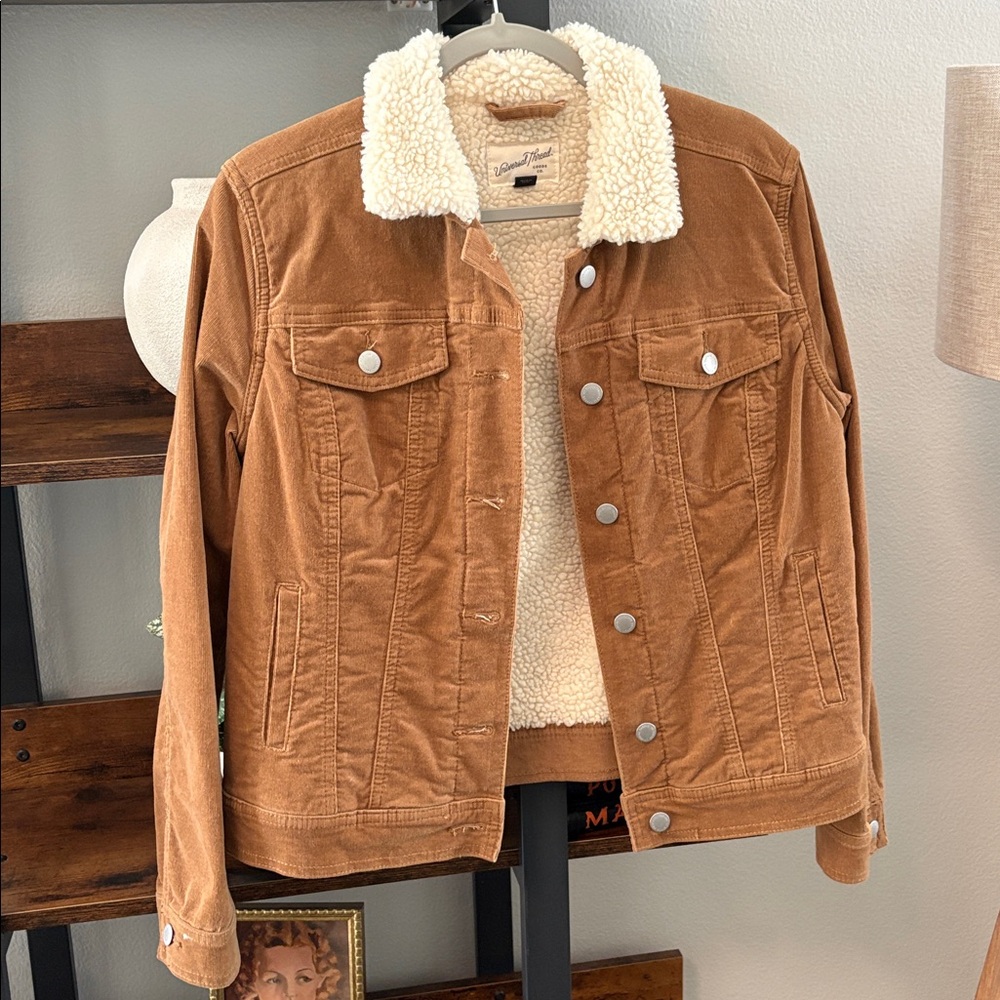 Universal Thread Cream Sherpa Jacket